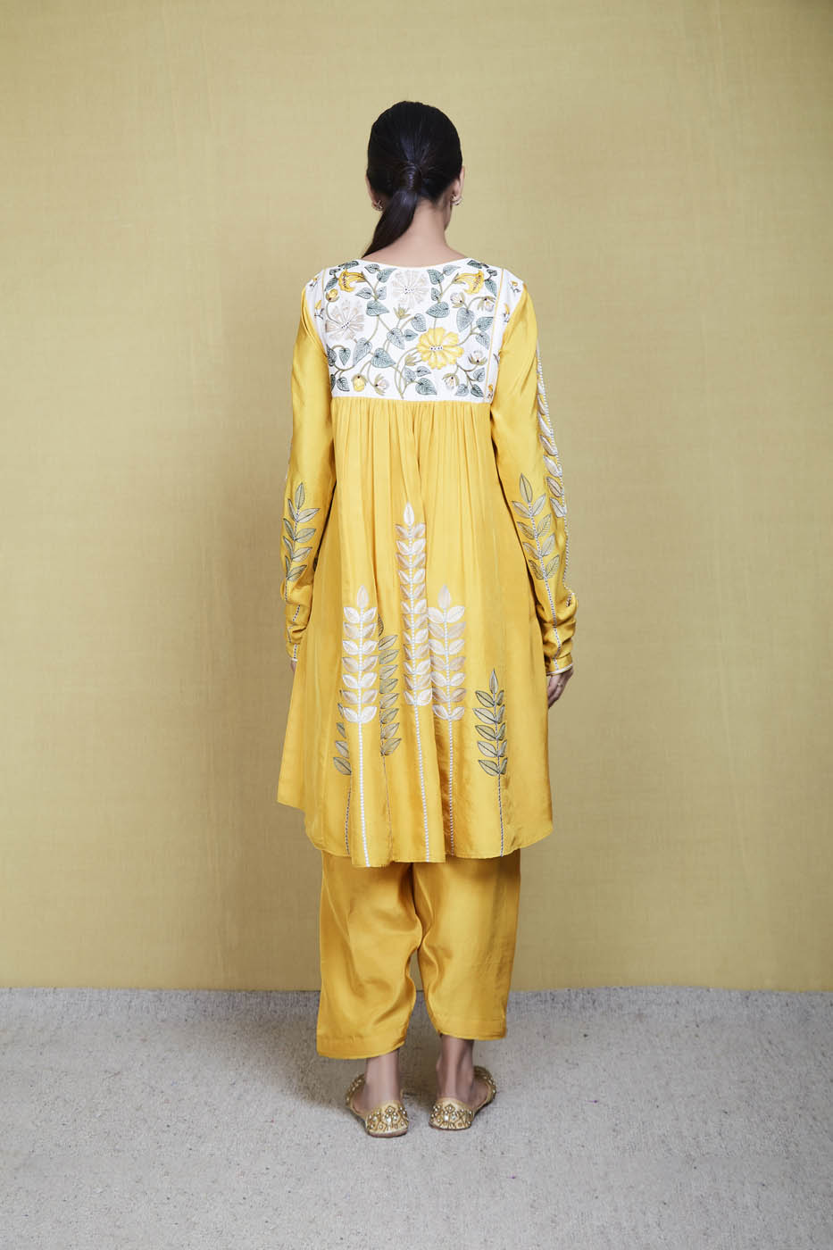 Charvi Kurta Set