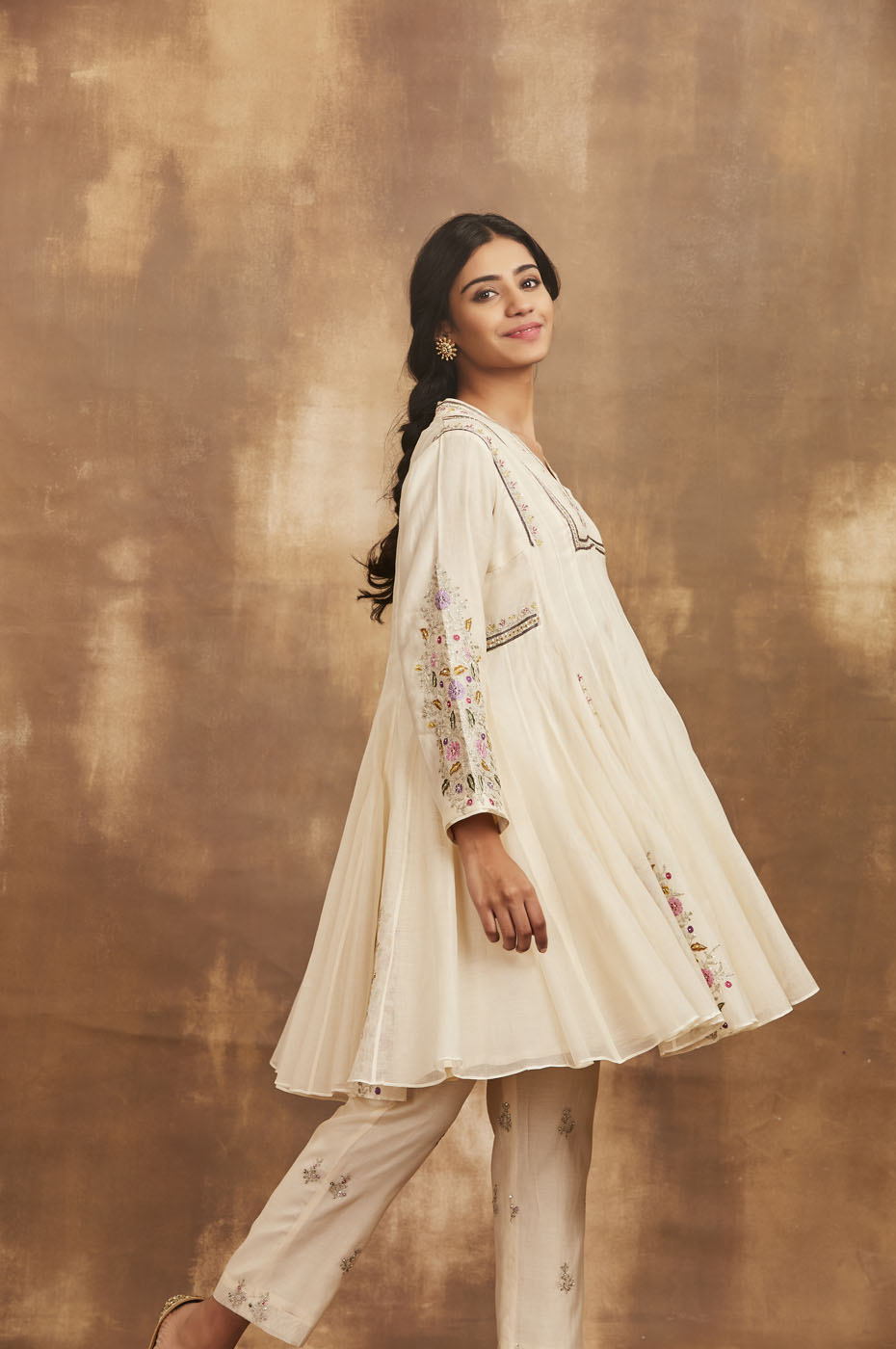 Shuddhi Anarkali Set