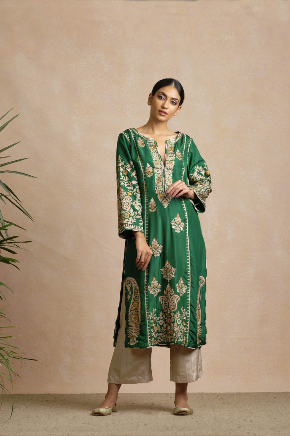 Asmi Kurta Set