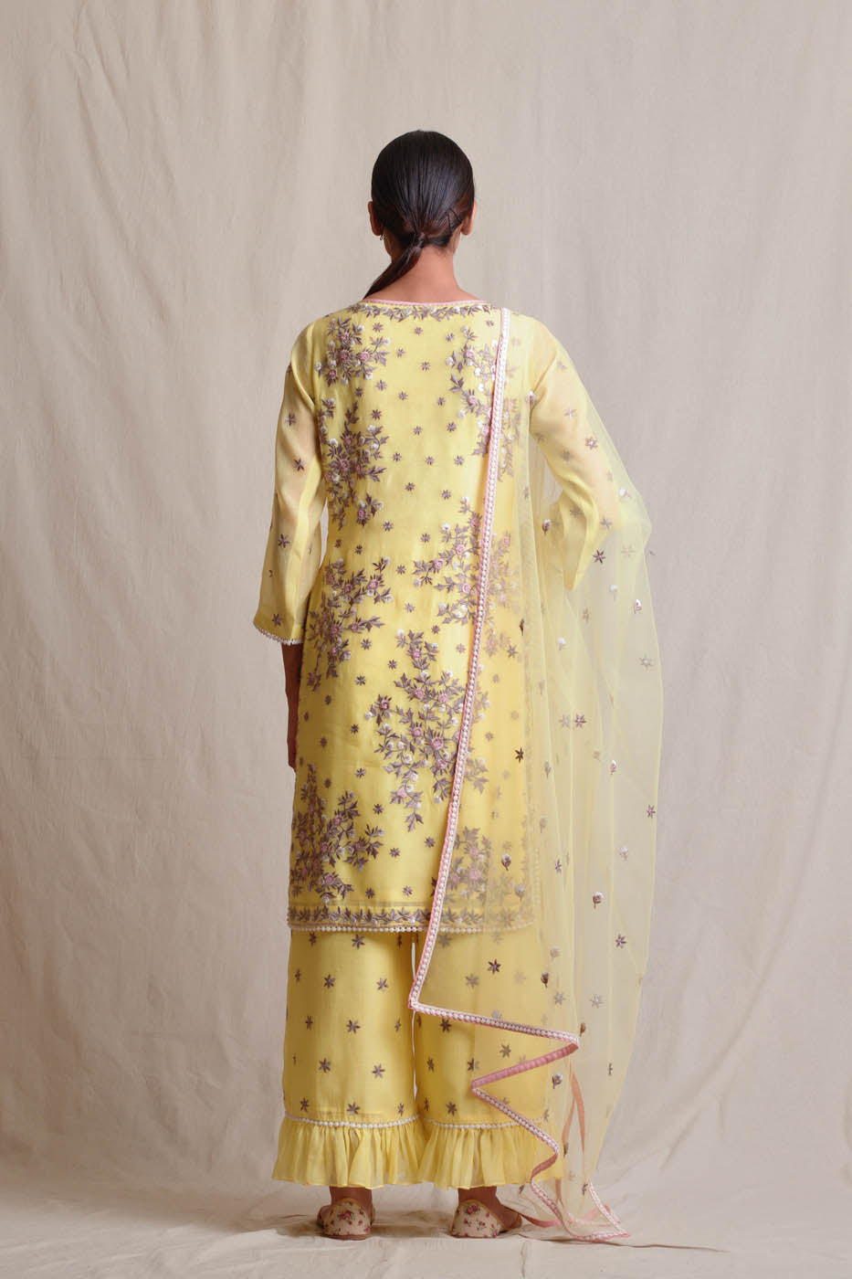 Ushna Kurta Set