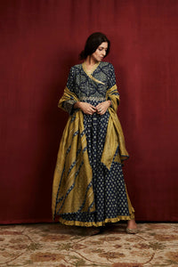 neelya anarkali set