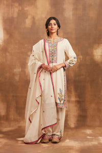 kali kurta set