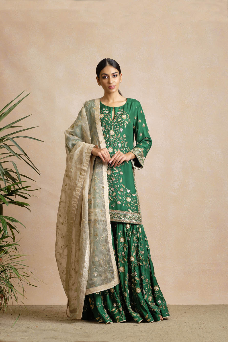 Nandini Gharara Set