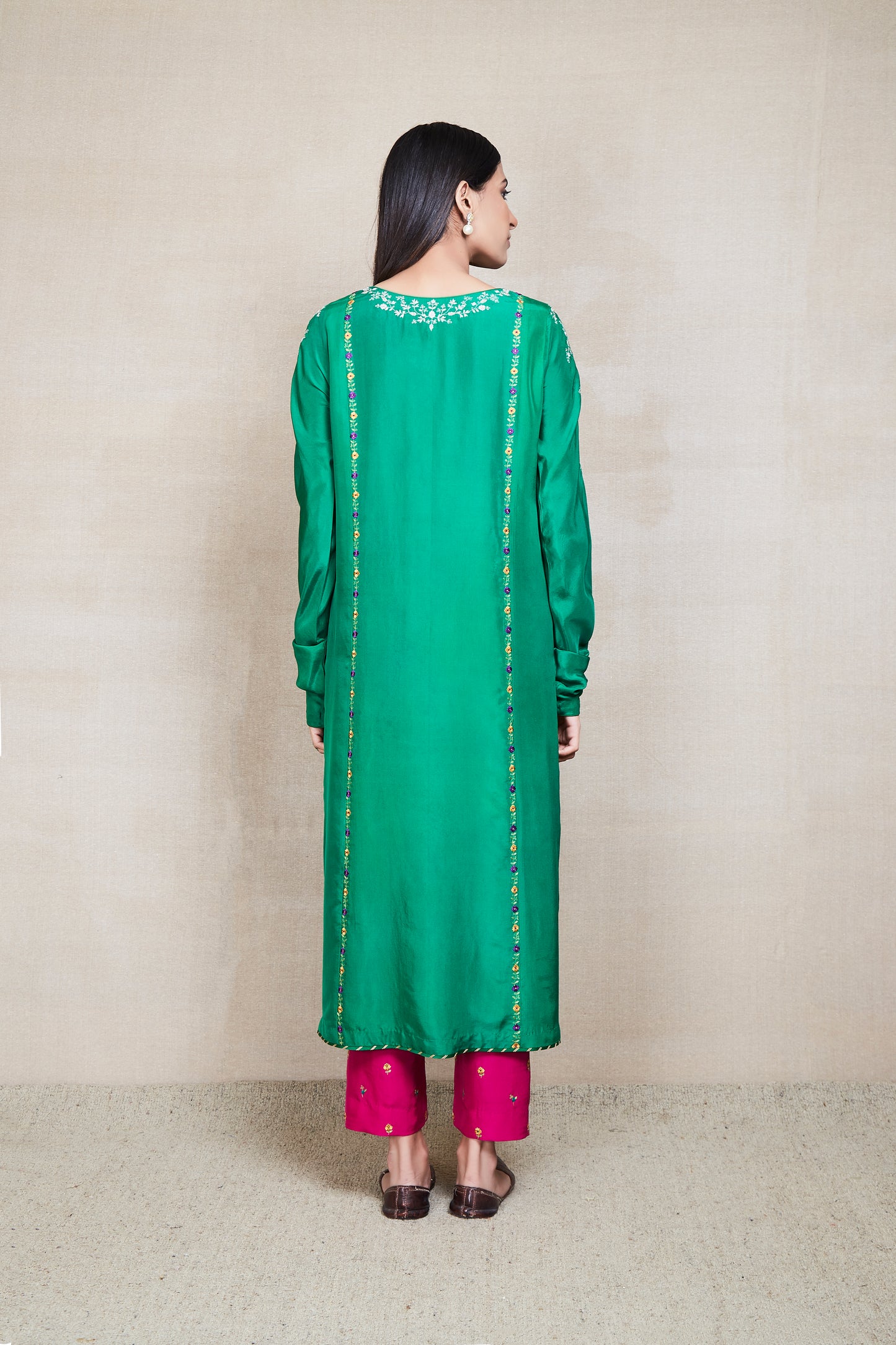 maushmi dark green kurta set