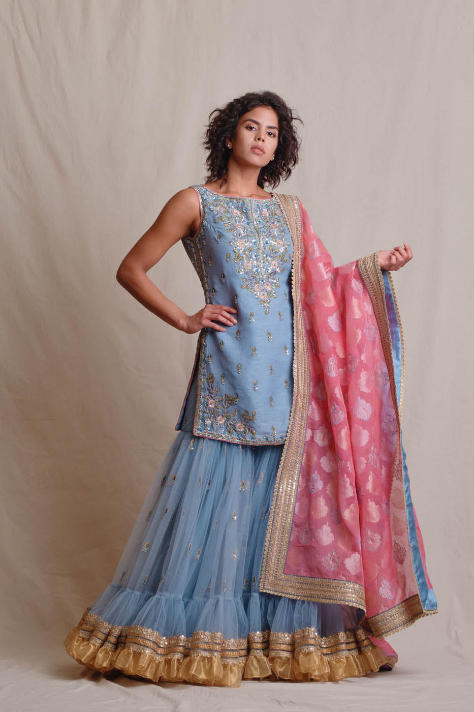 Namra Gharara Set