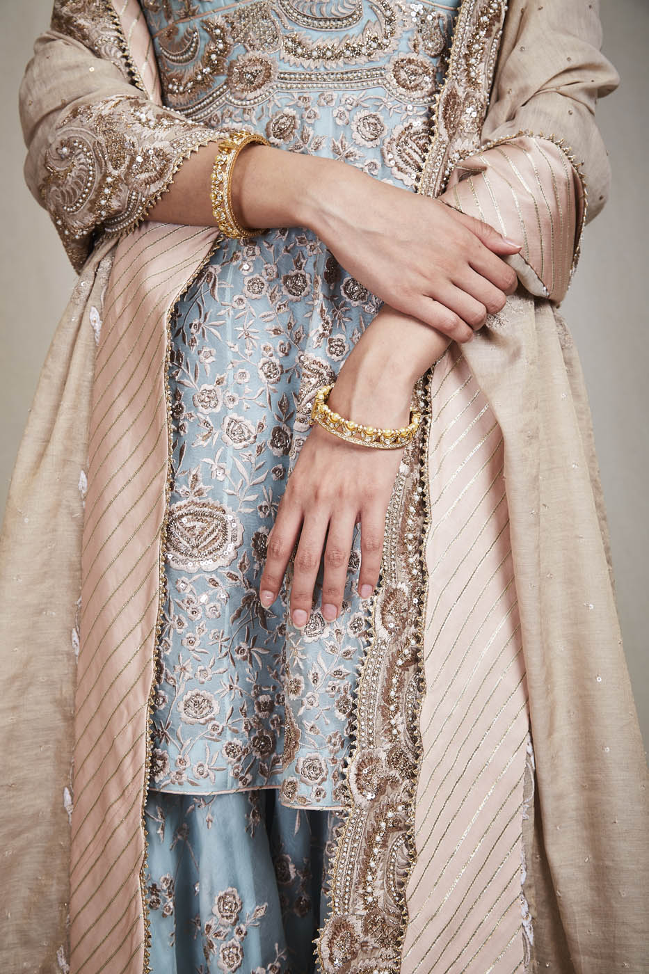 Yasmeen Sharara Set