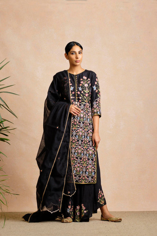 Tama Kurta Set