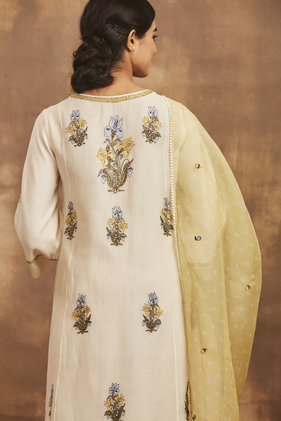 Gulachin Kurta Set