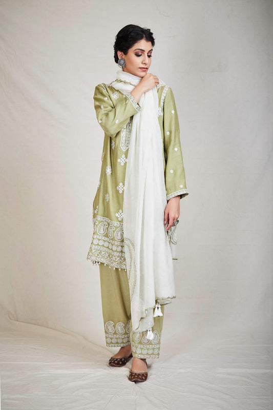 nadira kurta set