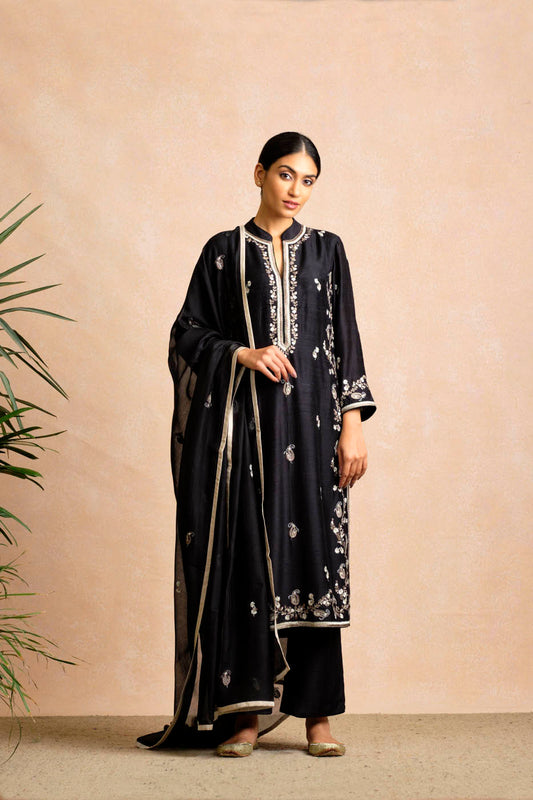 Aaravi Kurta Set