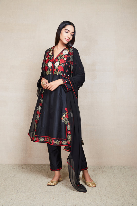 saanjh black kurta set