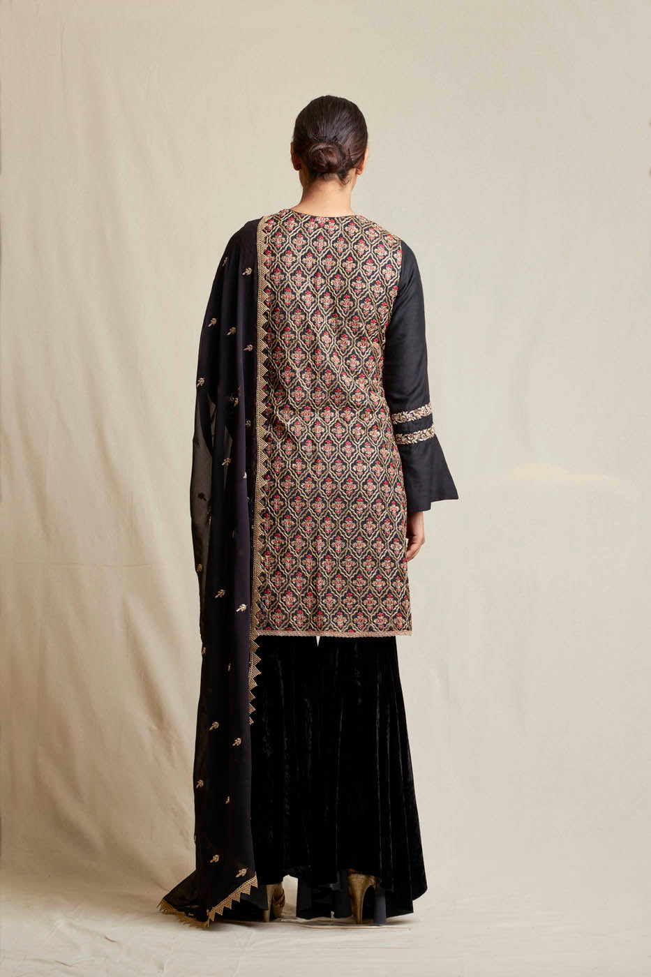 Ismat-Ara Kurta Set