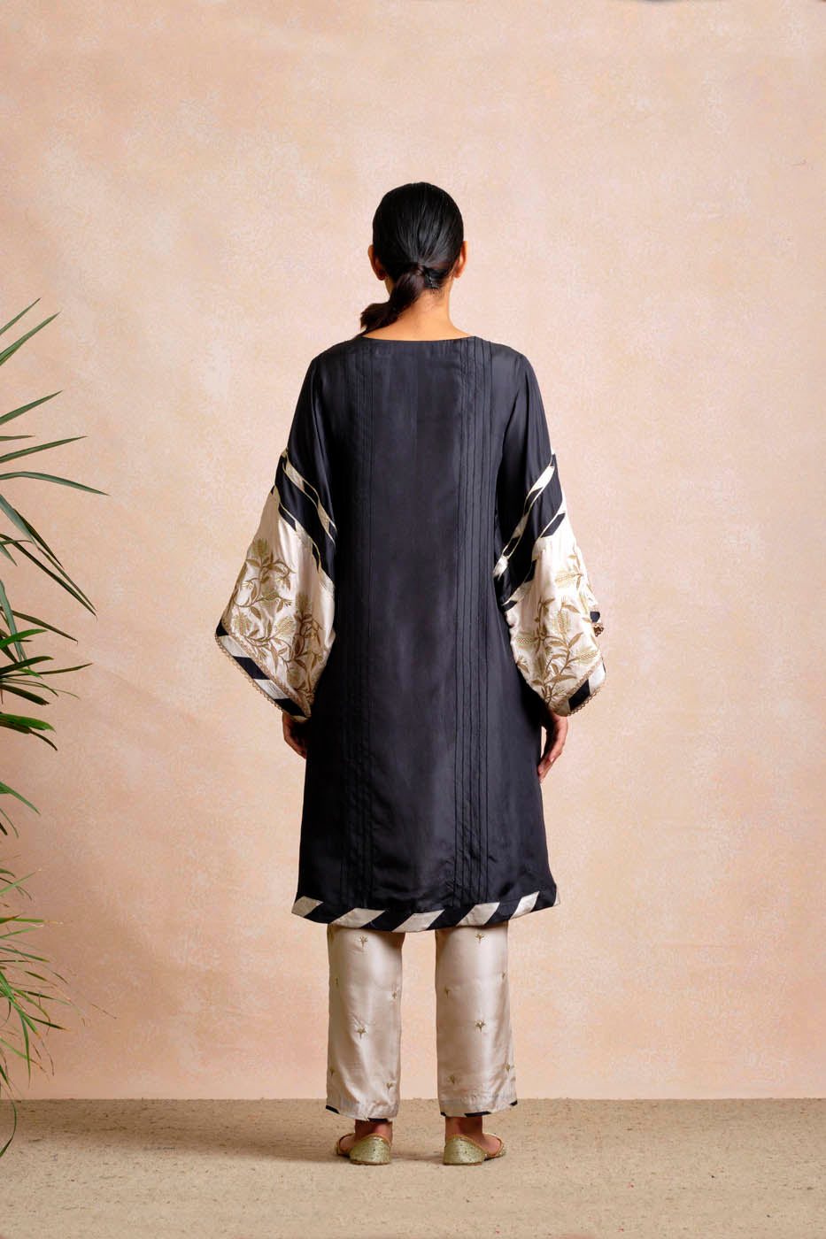 Amodini Tunic Set