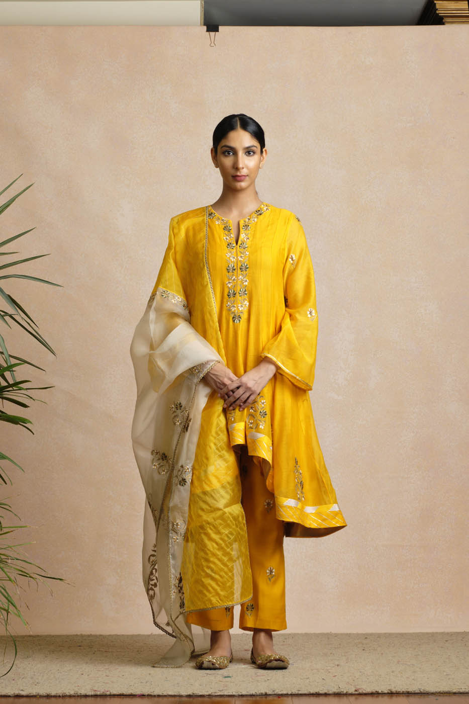 Anamitra Kurta Set