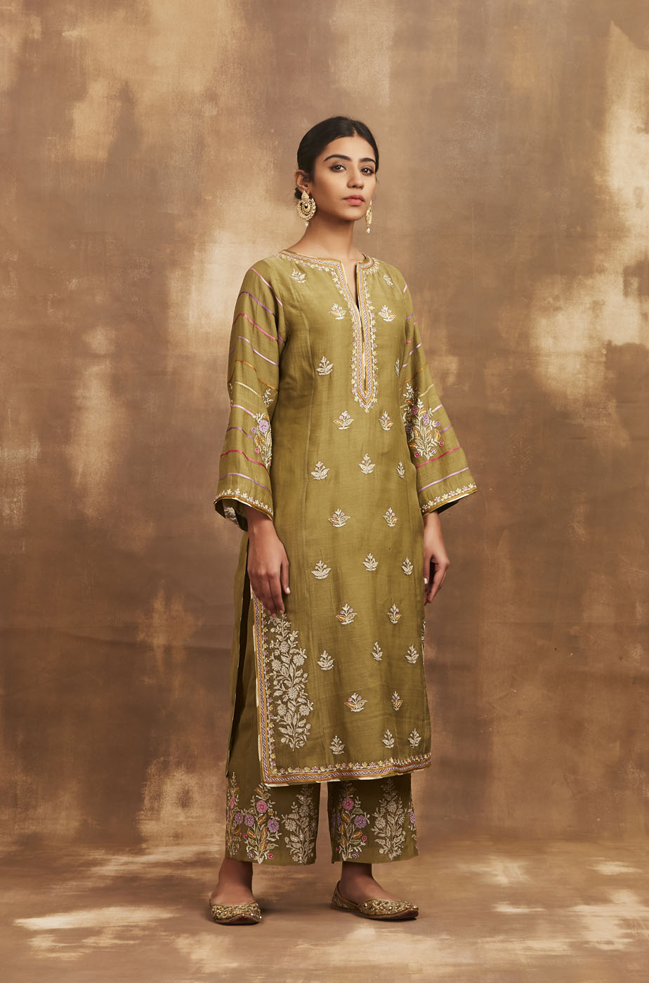 Nargis Kurta Set