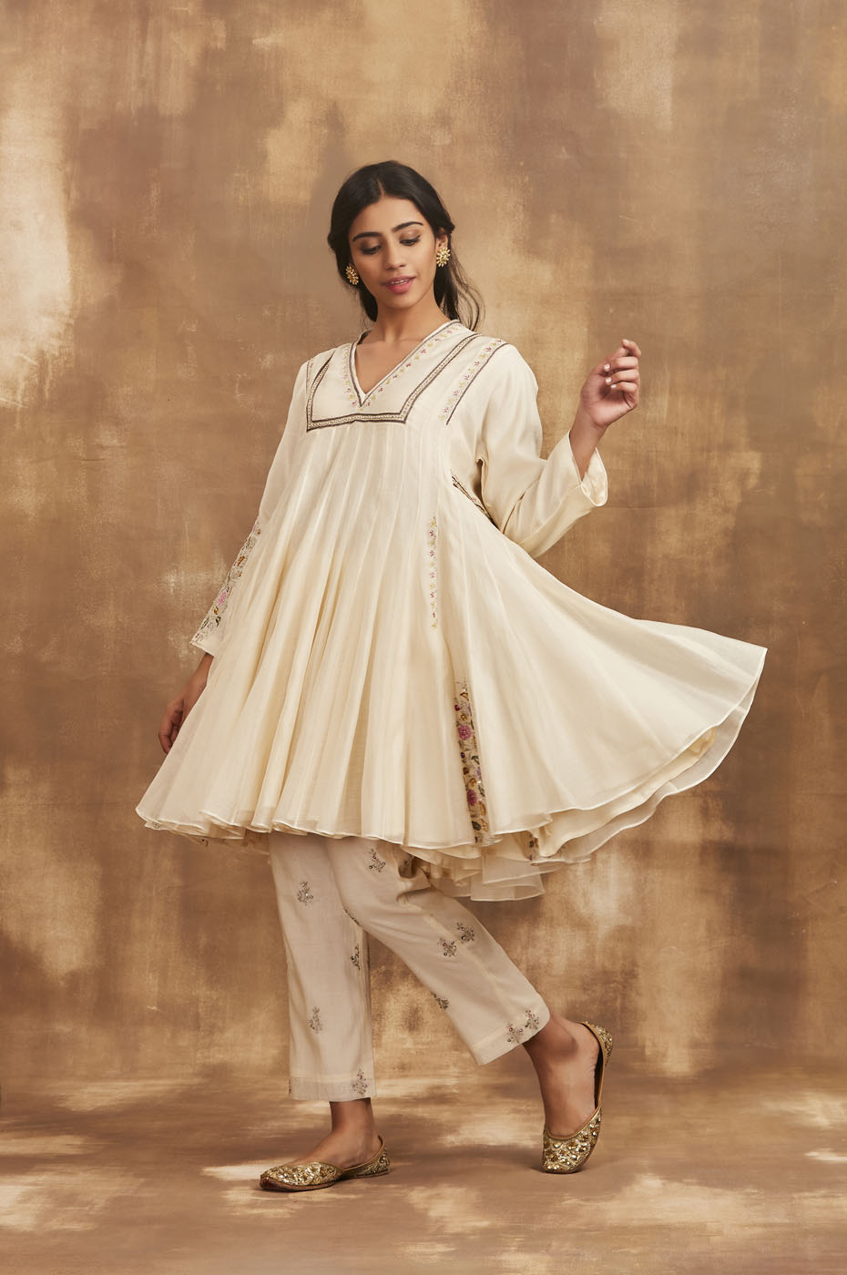 Shuddhi Anarkali Set