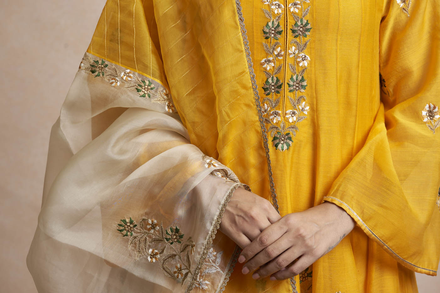 Anamitra Kurta Set