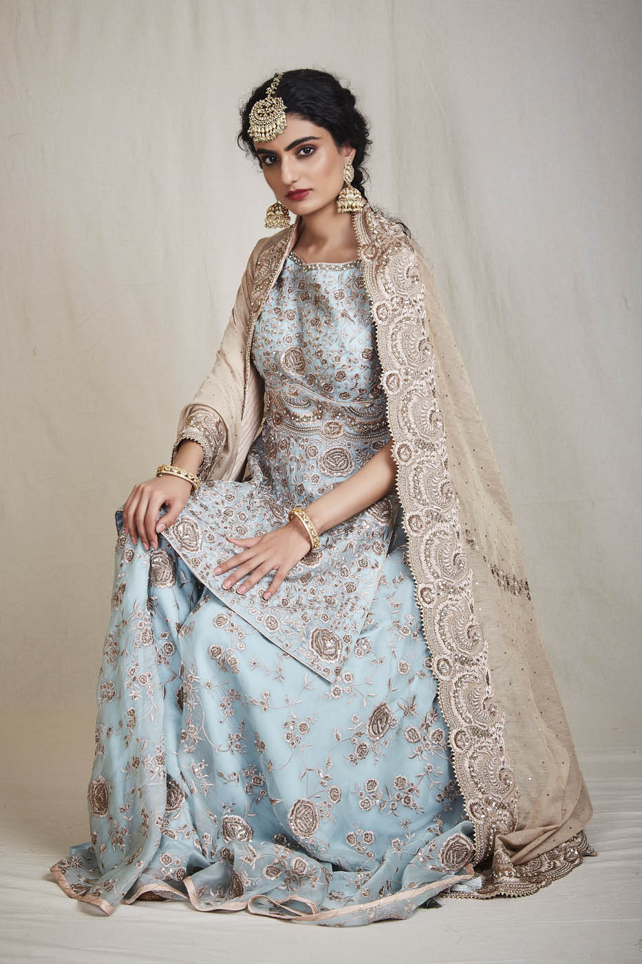 Yasmeen Sharara Set