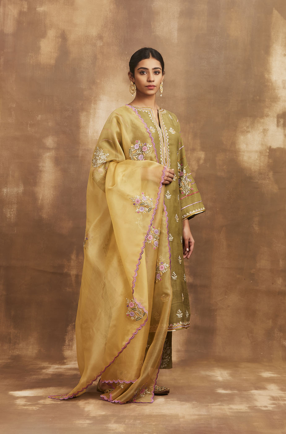 Nargis Kurta Set
