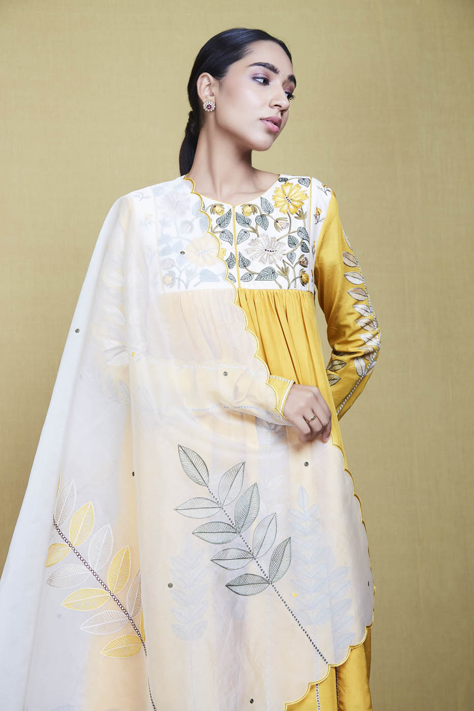 Charvi Kurta Set
