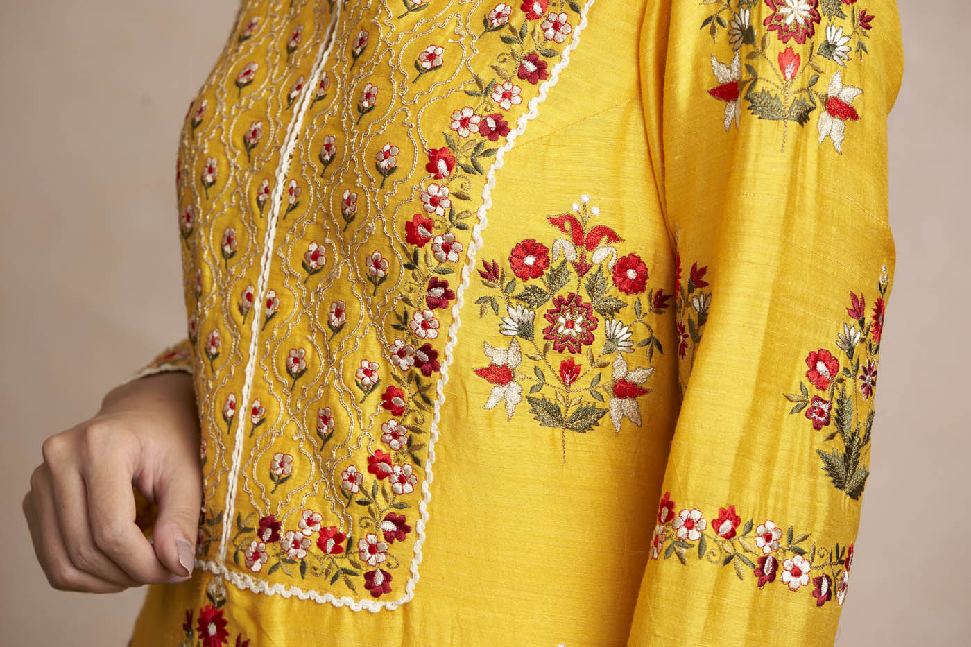 Kuhu Kurta Set