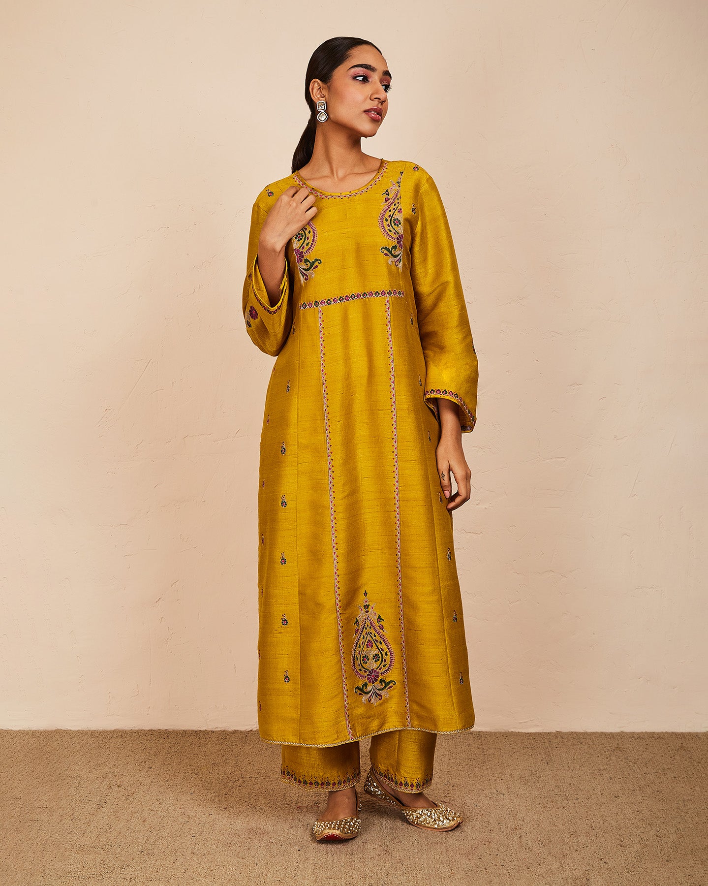 Yashi Kurta Set