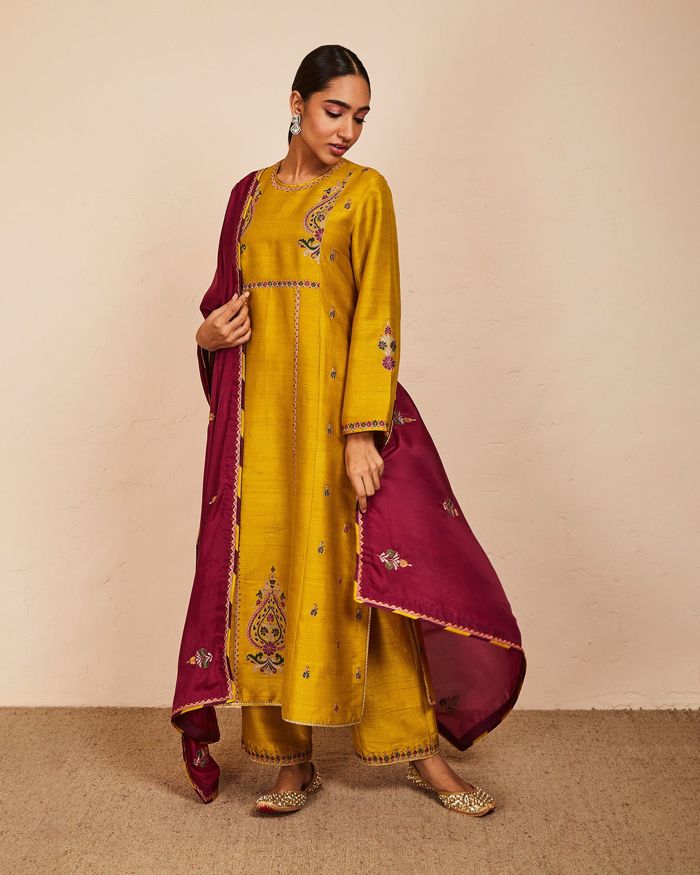 Yashi Kurta Set