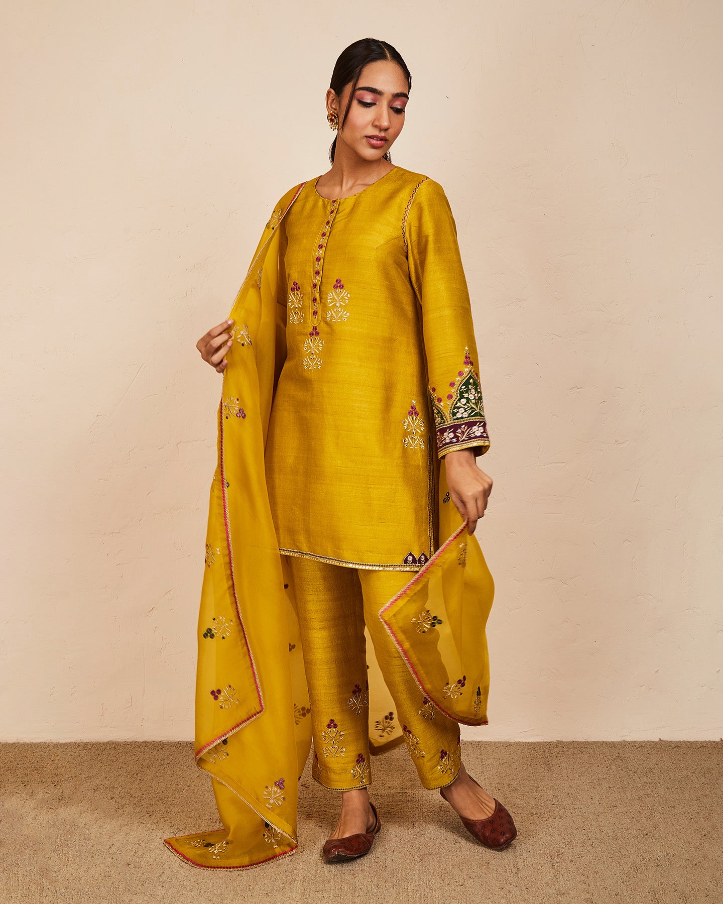 Isha Kurta Set