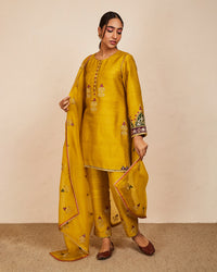 isha kurta set mustard
