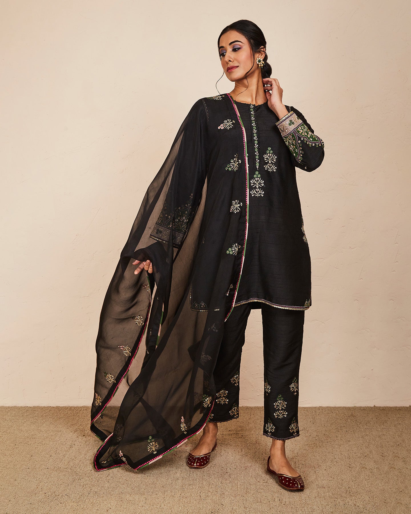 Isha Kurta Set