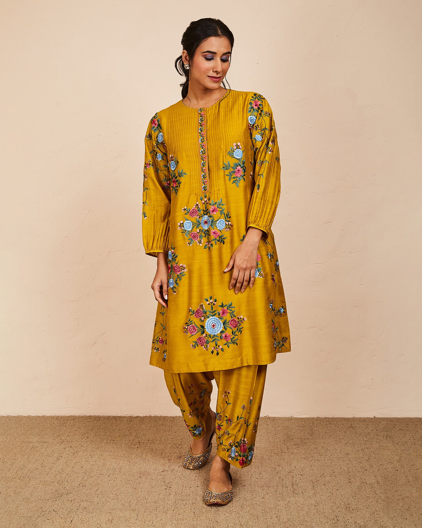 Aarunya Kurta Set