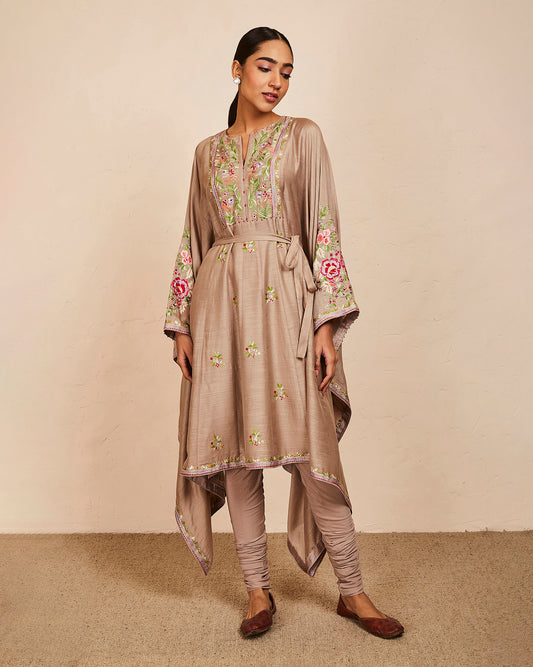 navya kaftan set beige