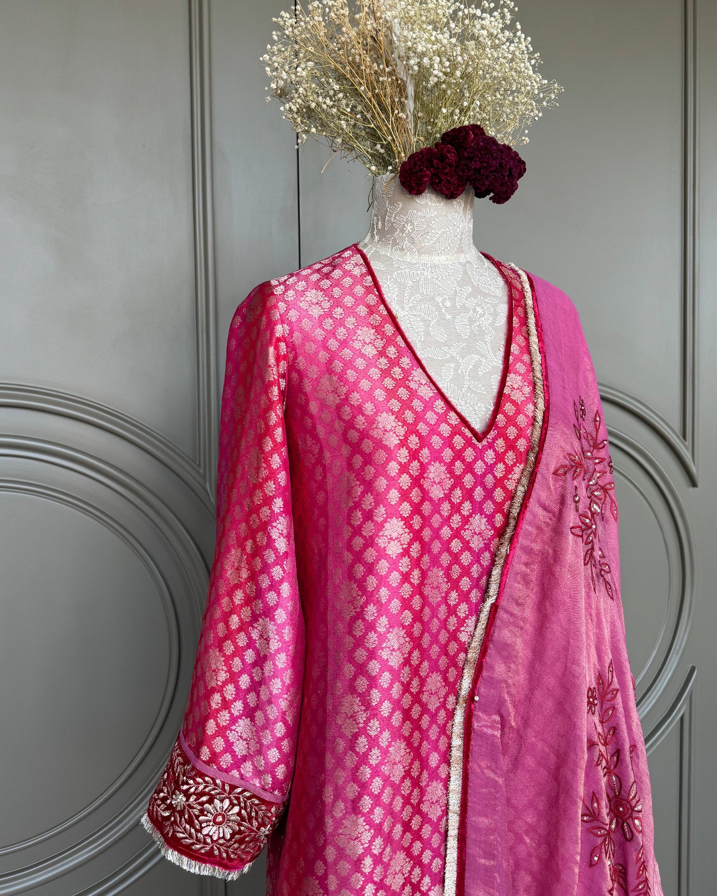 roli kurta set