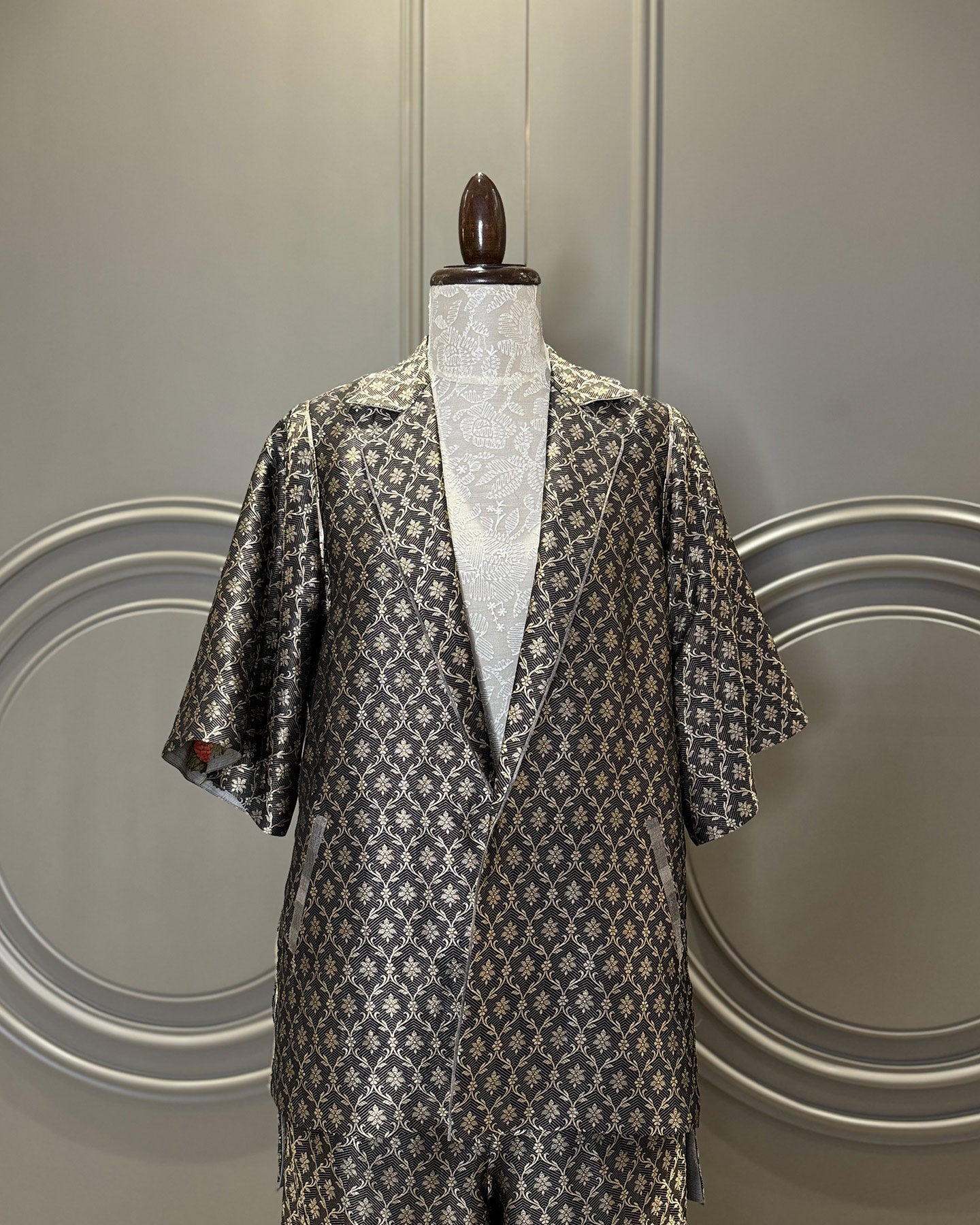 nadiya jacket set
