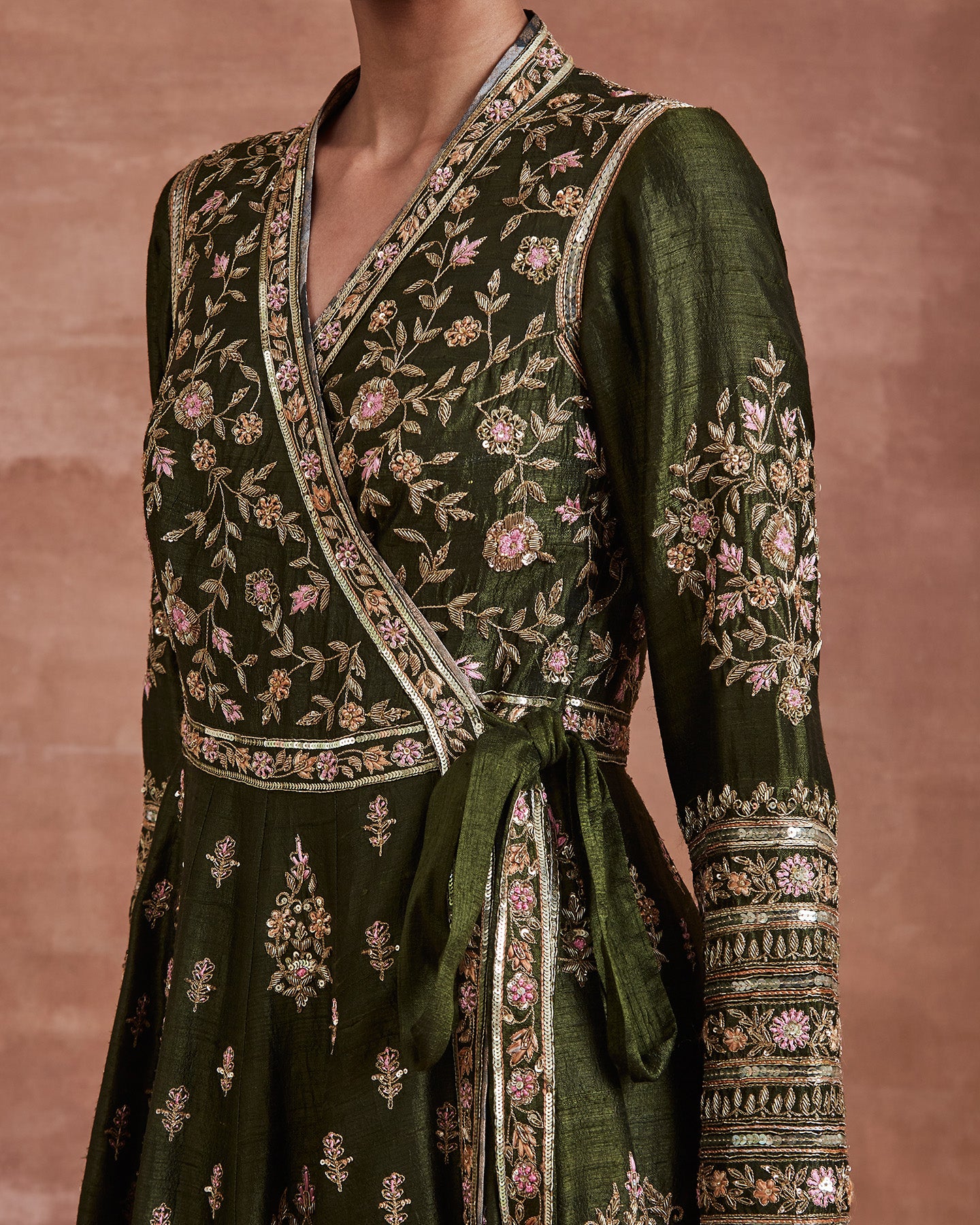 Vedanti Angrakha Set