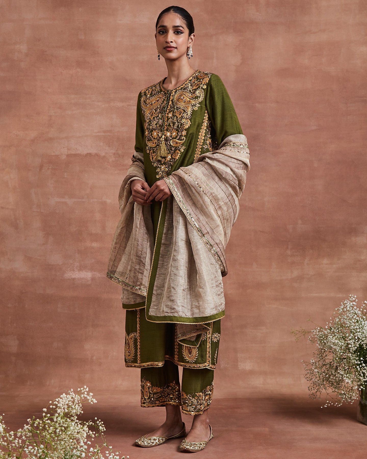veda kurta set olive beige