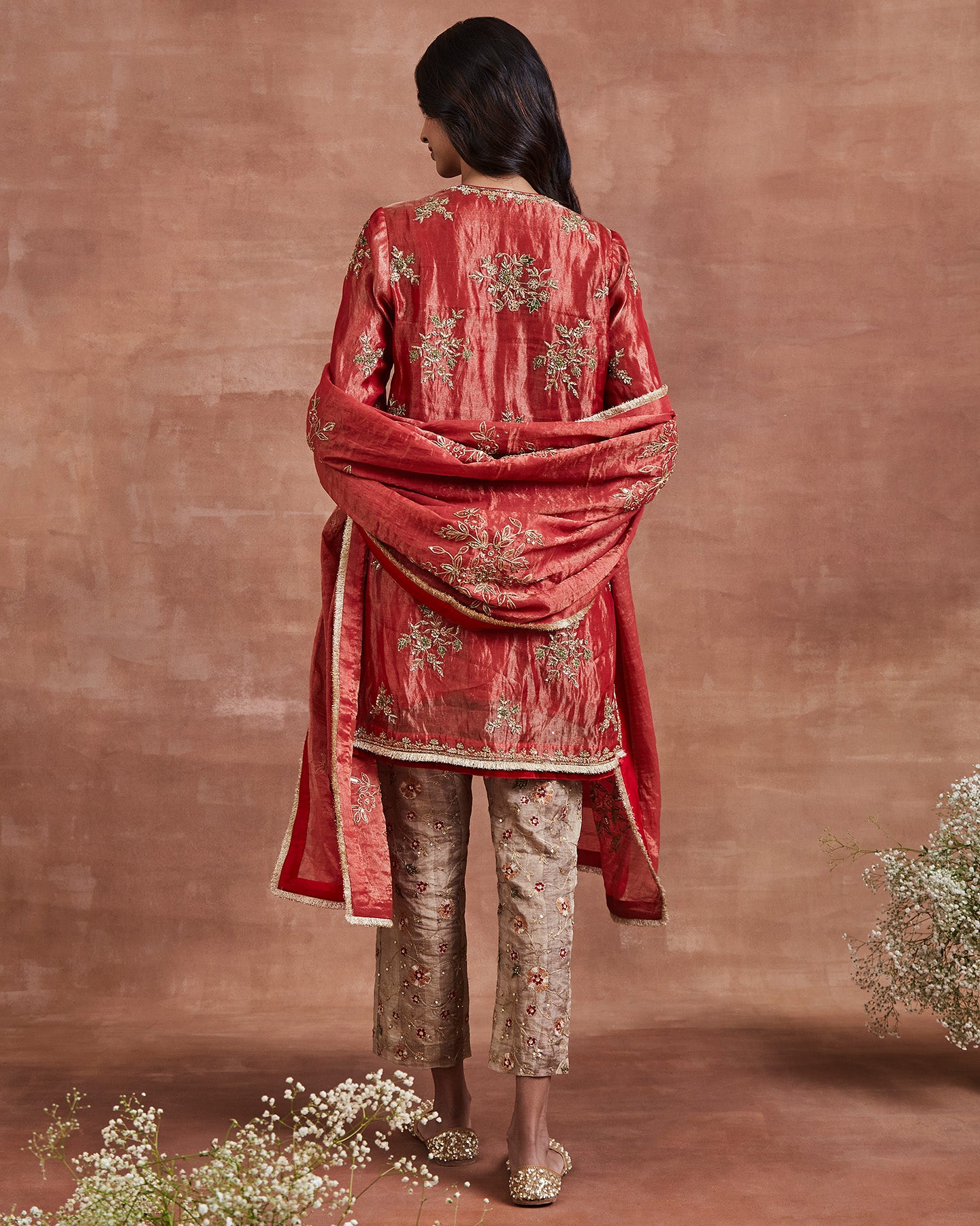 menaha kurta set red beige