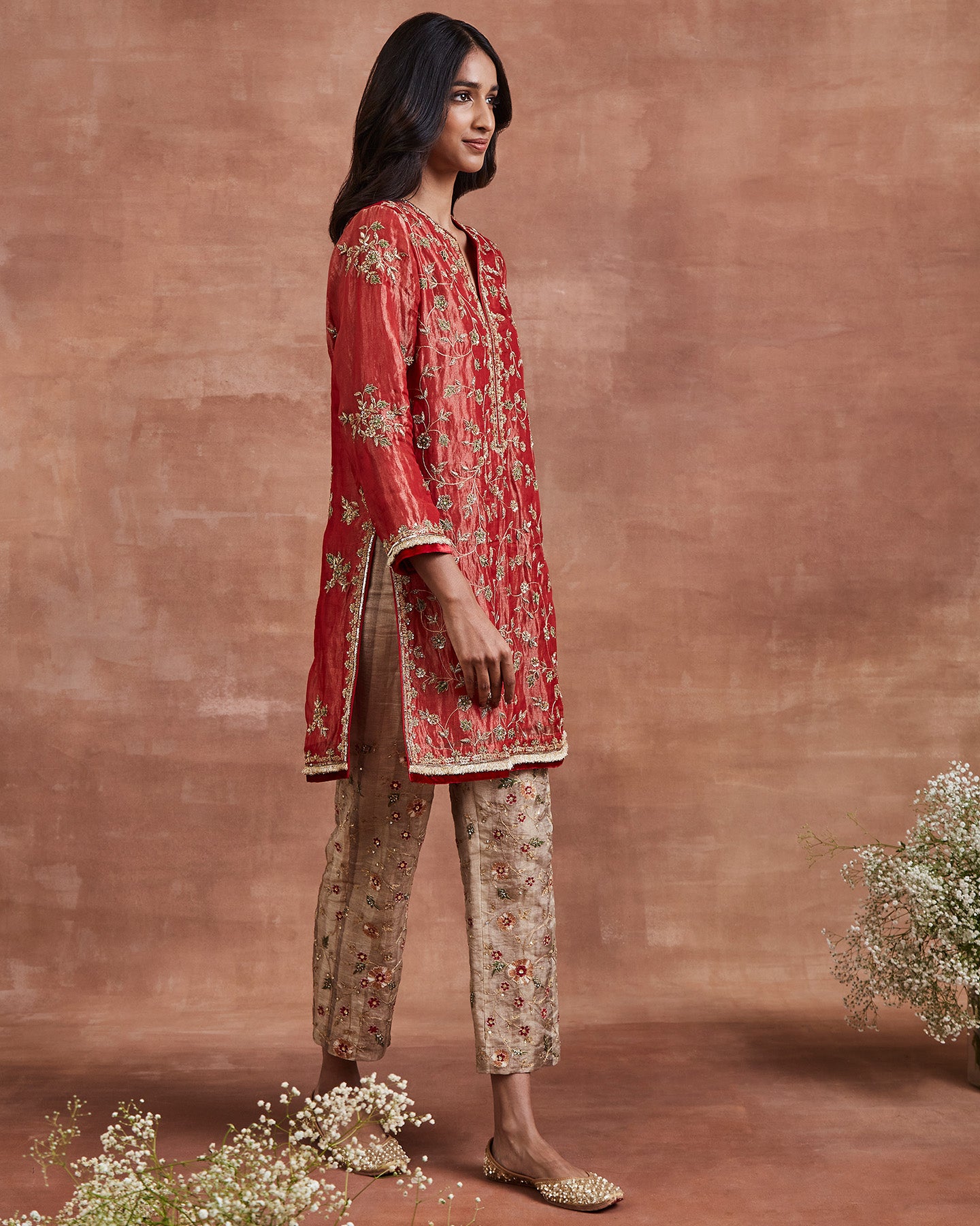 menaha kurta set red beige