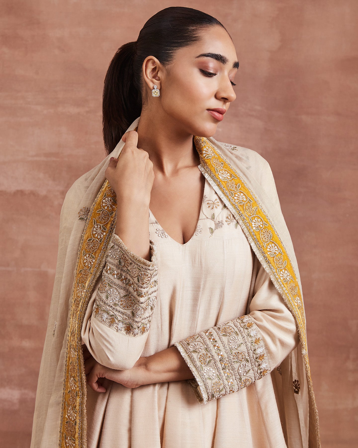 Gitashri Anarkali Set