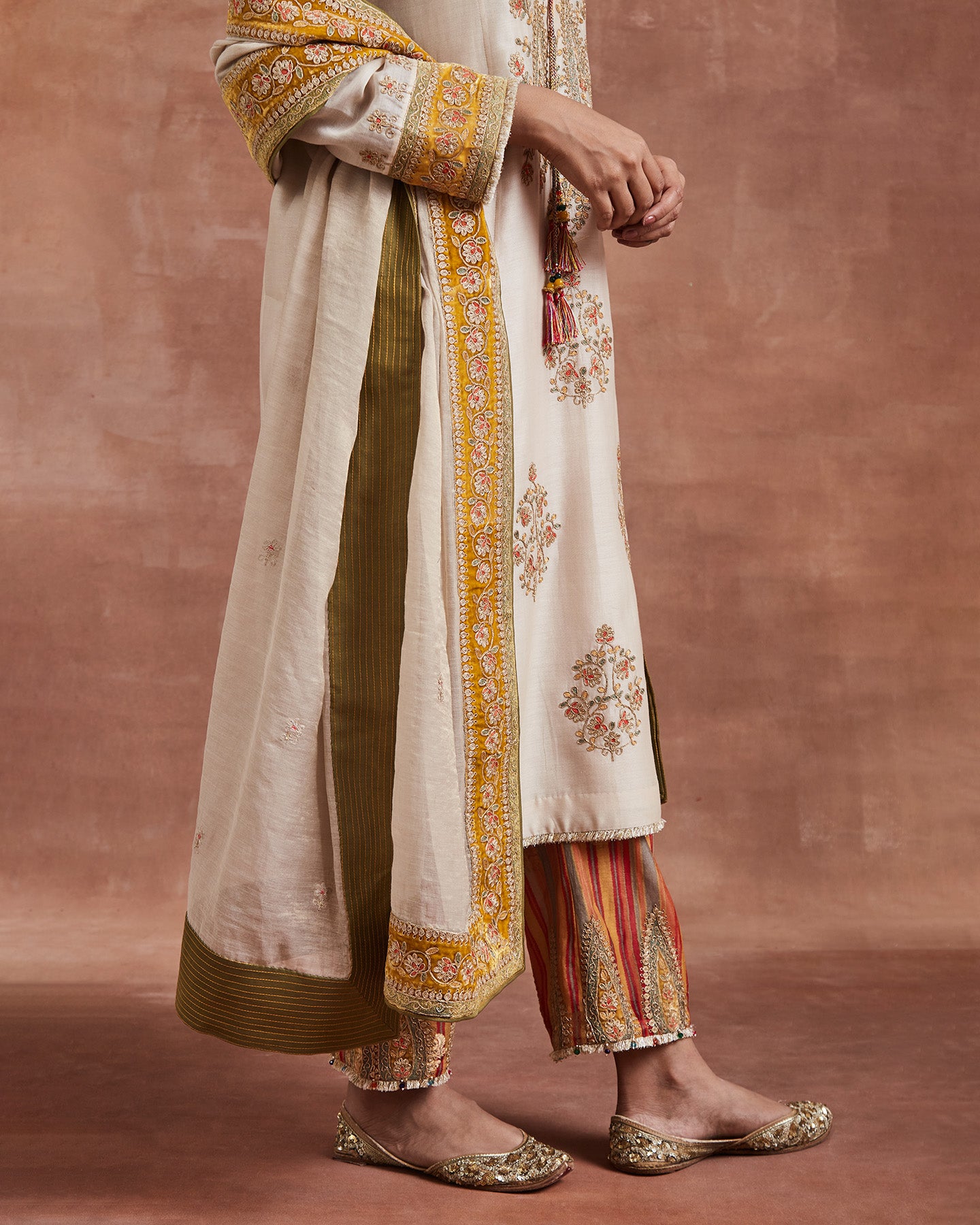 mahi kurta set beige ochre