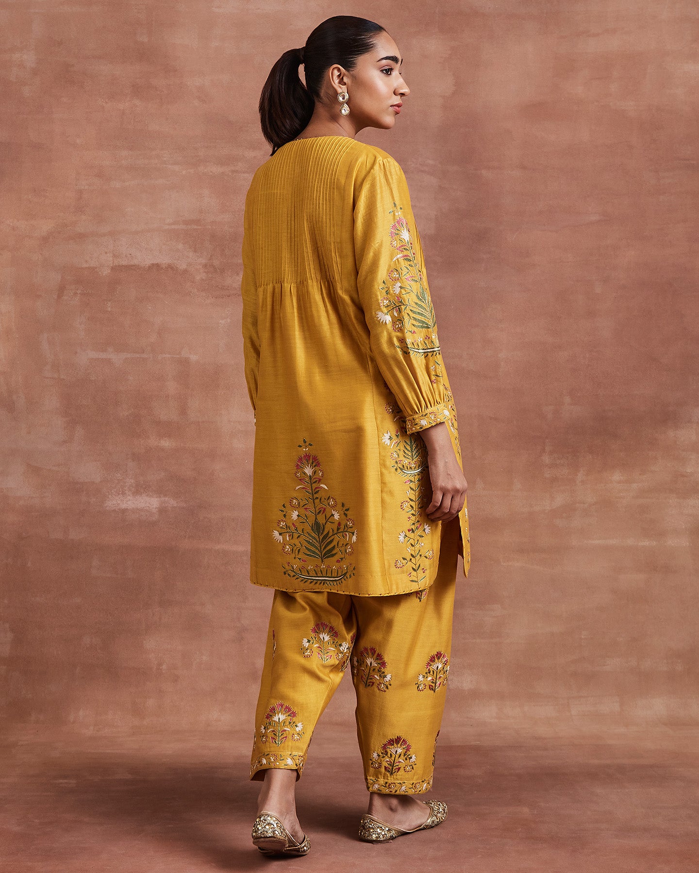 Naksh Kurta Set