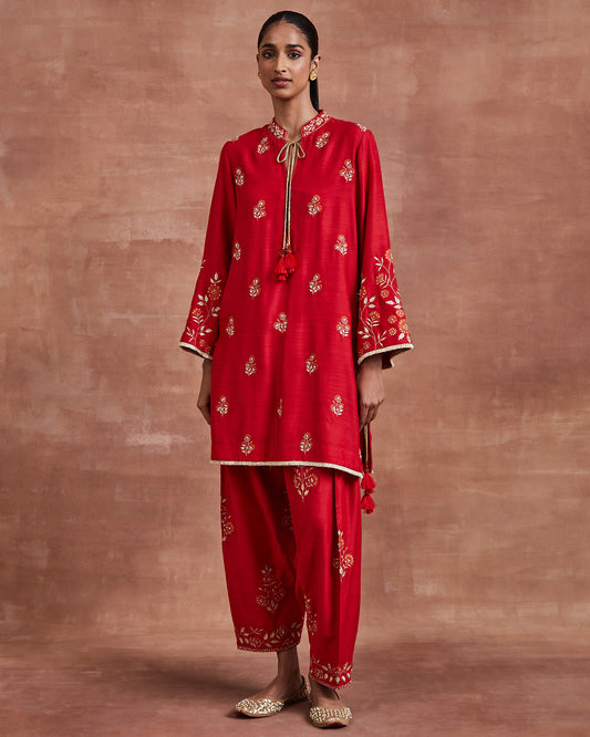 aarti kurta set red