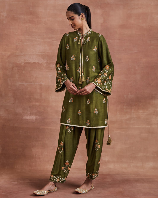 aradhna kurta set olive