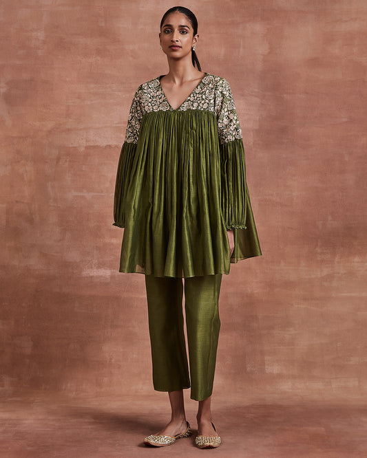 vishaka co ordinate set olive