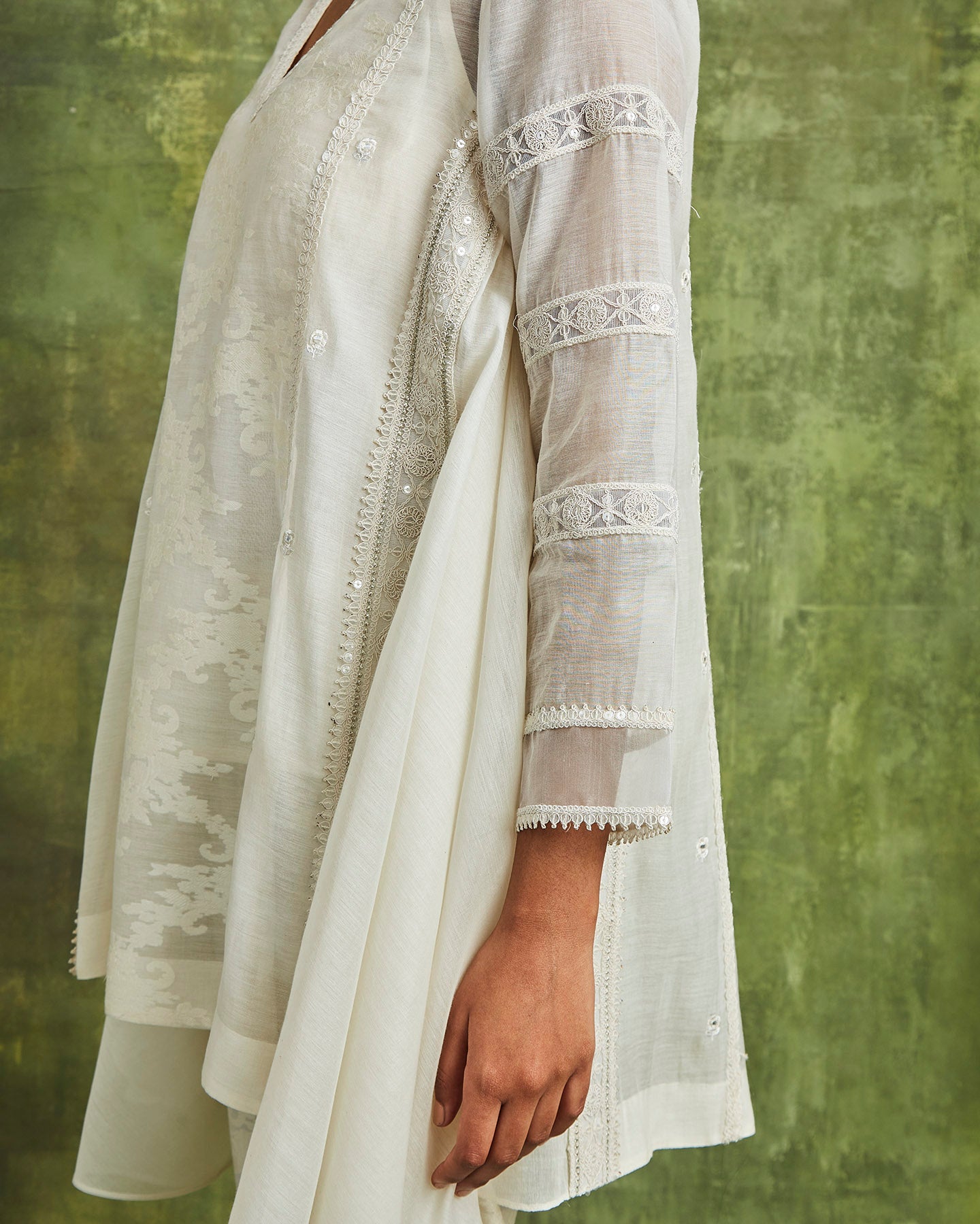 shaffan kurta set off white