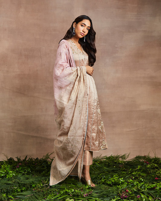 wajiha kurta set peach