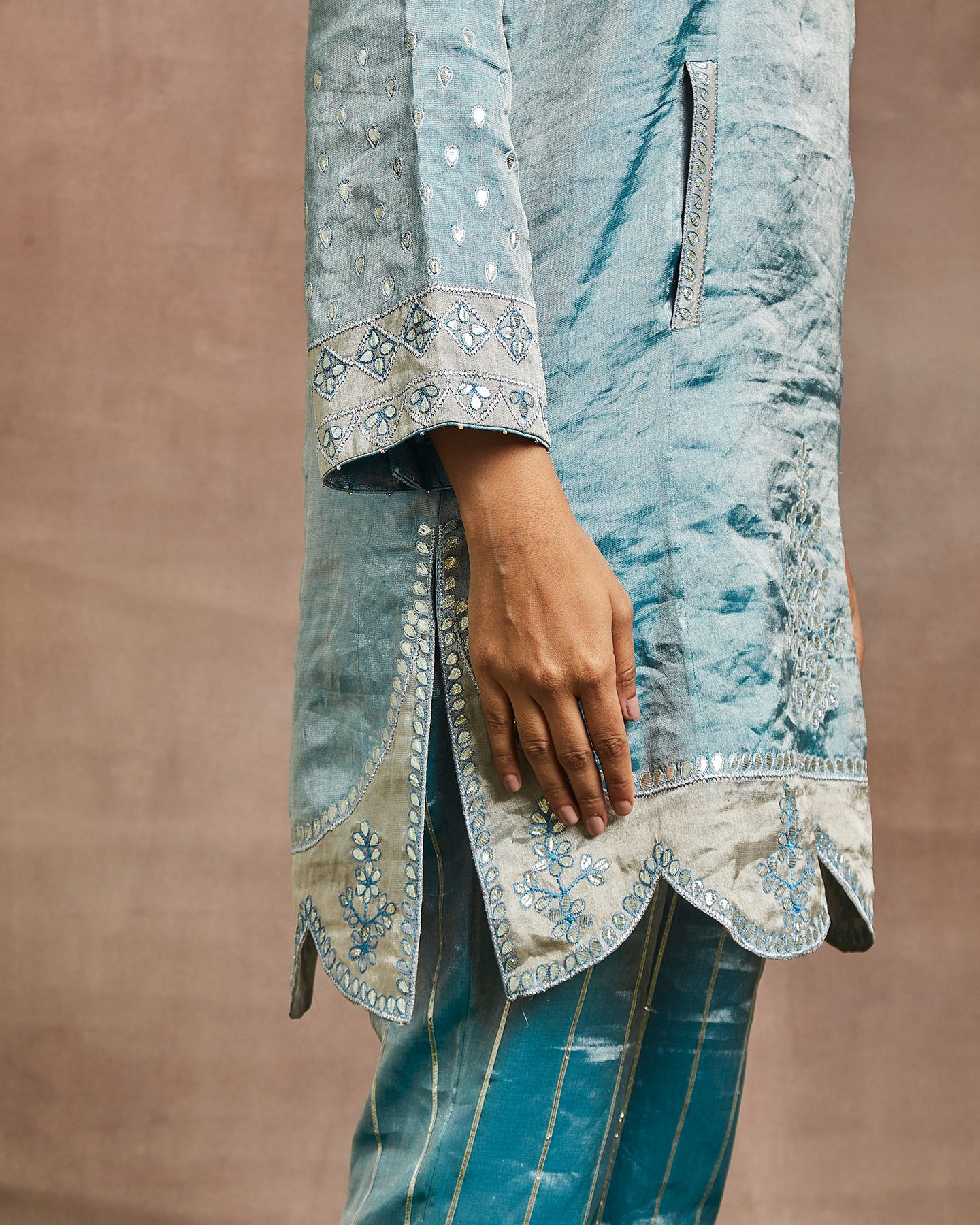 Jumaina Kurta Set