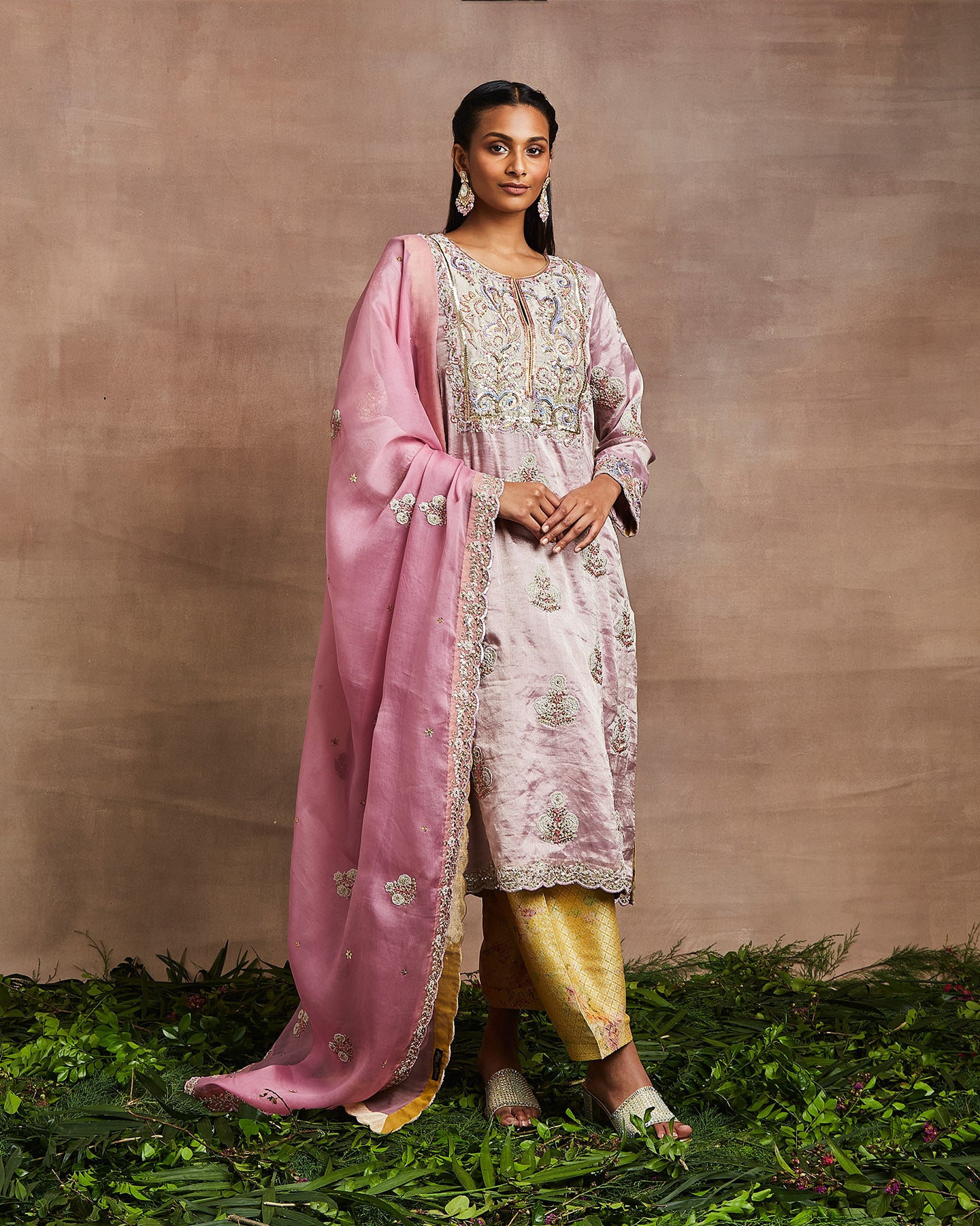 Gulnar Kurta Set