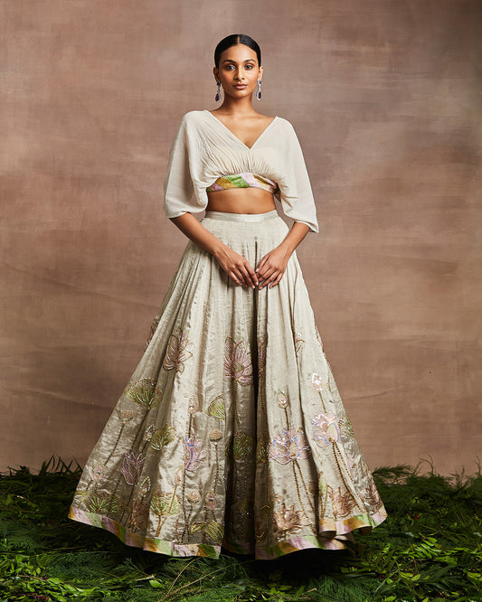 kyda lehenga set silver