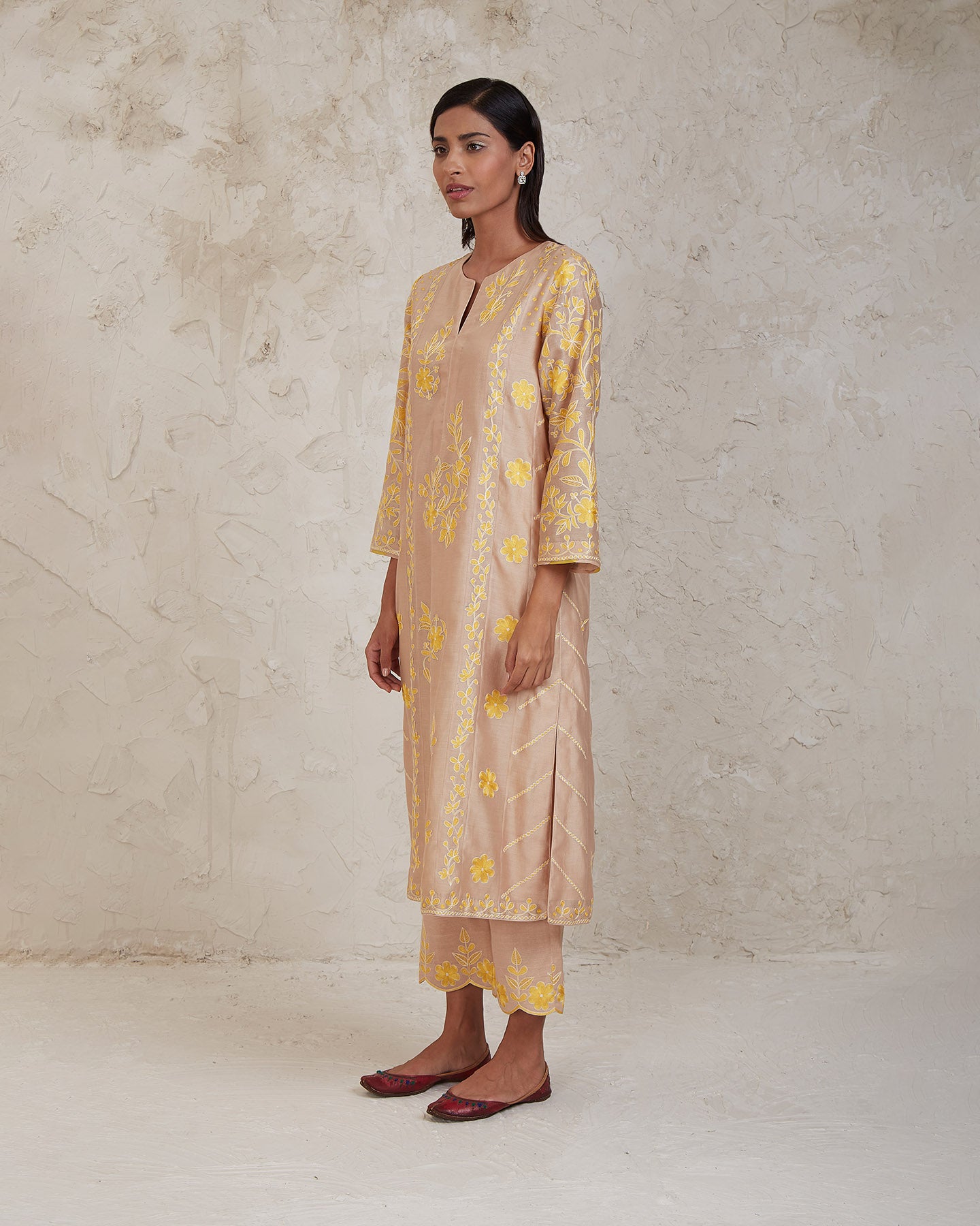 hanan kurta set beige